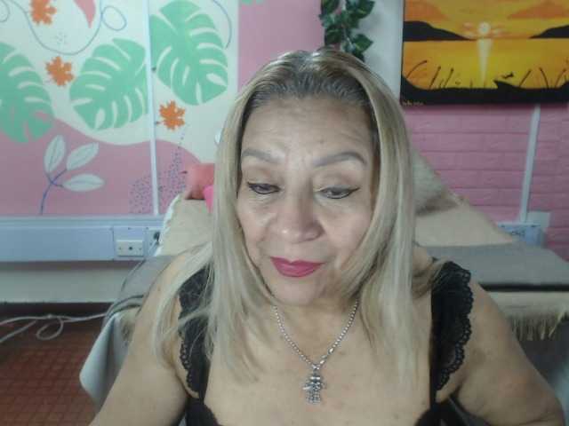 valeria-sexy live webcam show