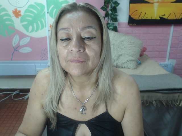 valeria-sexy