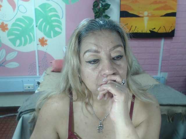 valeria-sexy