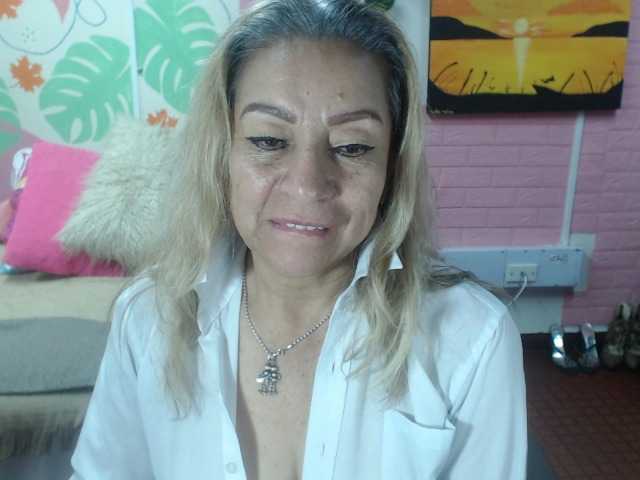 valeria-sexy