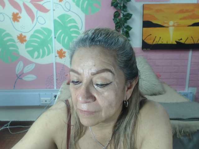 valeria-sexy