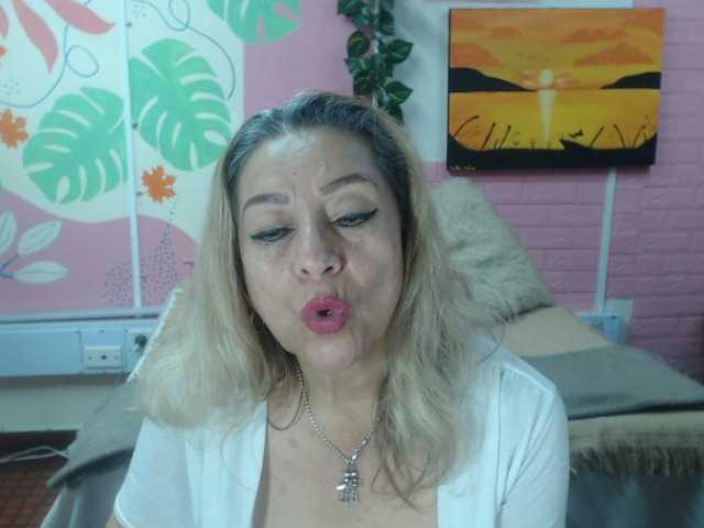 valeria-sexy