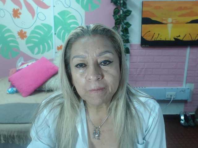 valeria-sexy