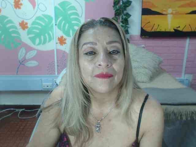 valeria-sexy webcam