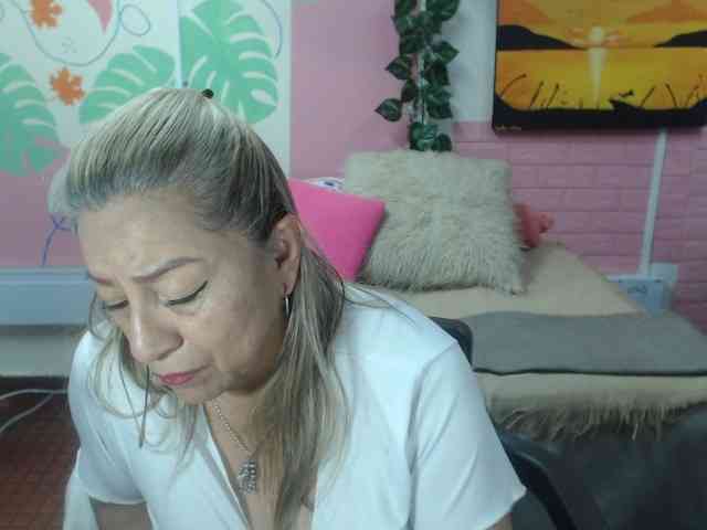 valeria-sexy webcam
