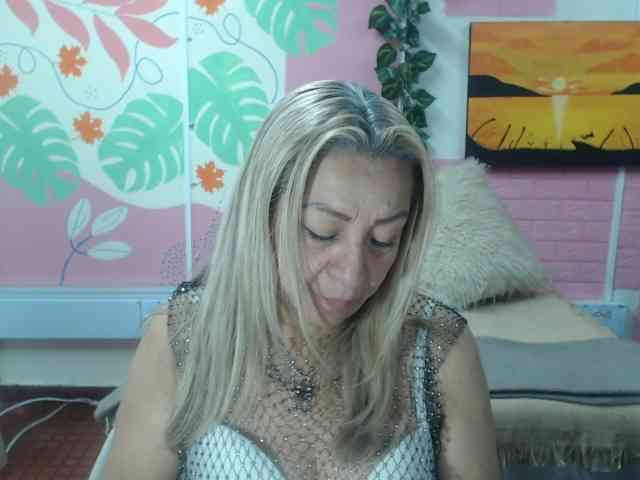valeria-sexy webcam