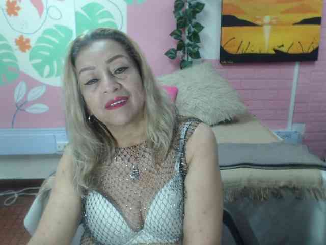 valeria-sexy