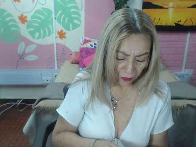 valeria-sexy webcam
