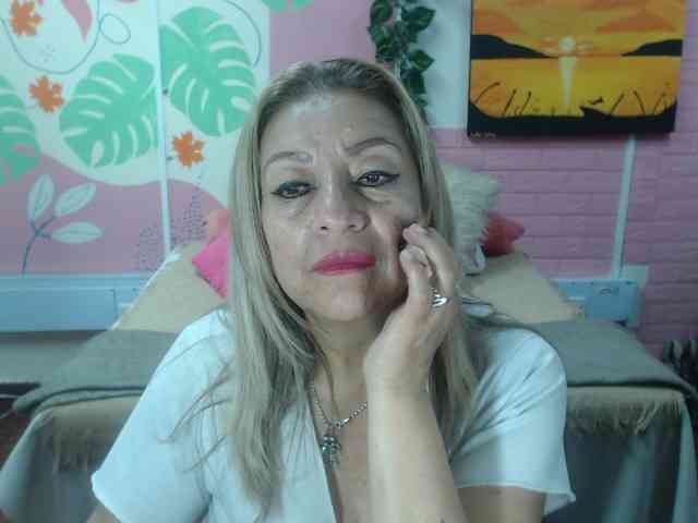 valeria-sexy webcam