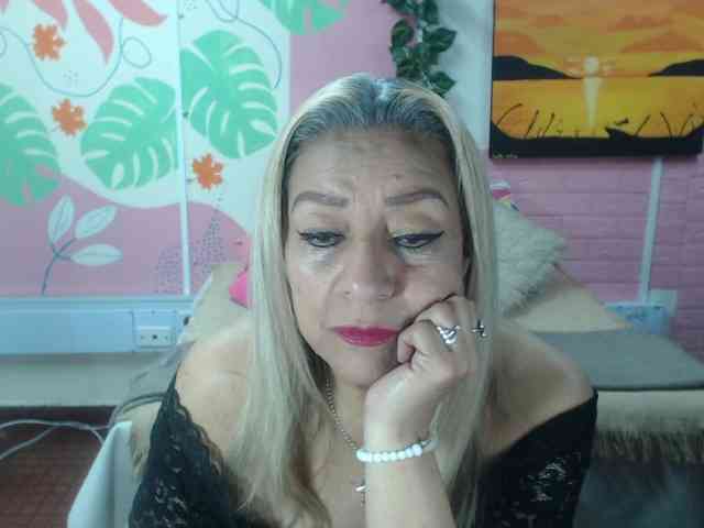 valeria-sexy webcam