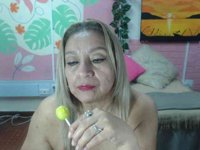 valeria-sexy webcam