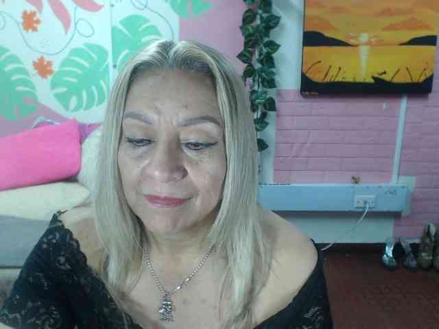 valeria-sexy Live Webcam on BongaCams