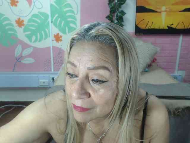 valeria-sexy webcam
