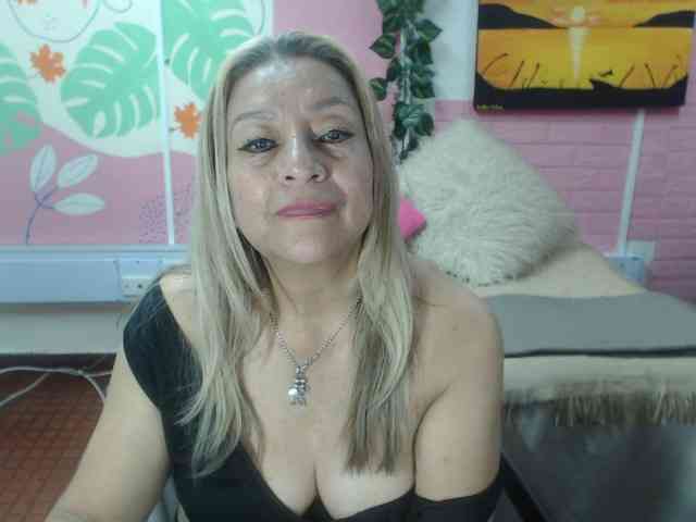 valeria-sexy
