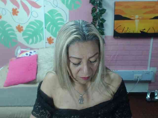 valeria-sexy webcam