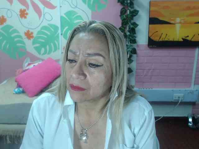 valeria-sexy webcam