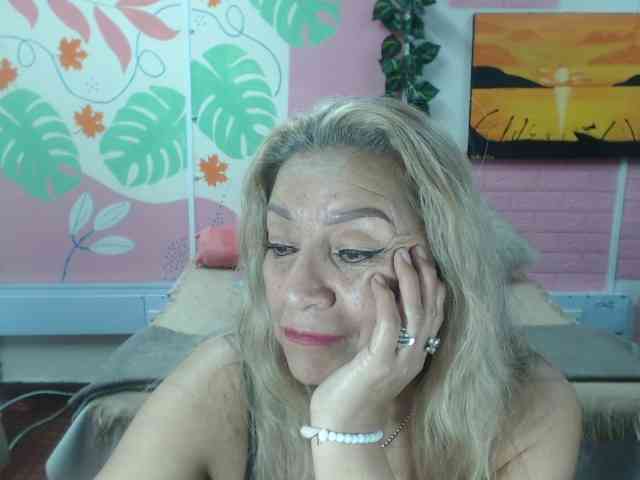 valeria-sexy webcam