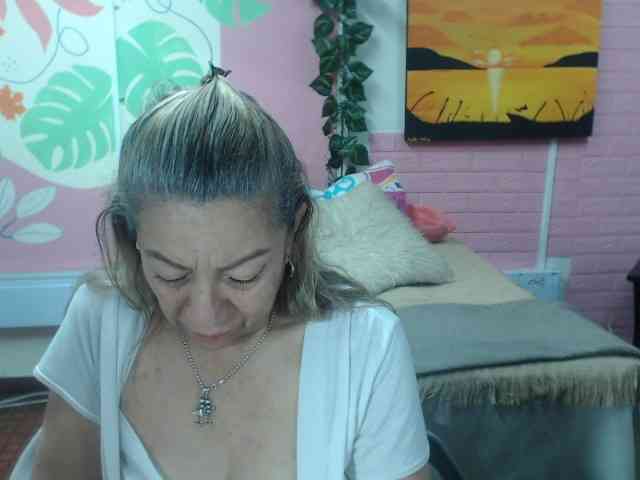 valeria-sexy webcam