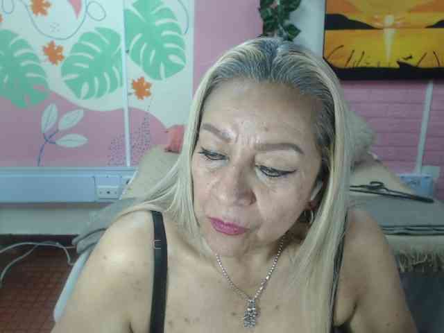 valeria-sexy webcam