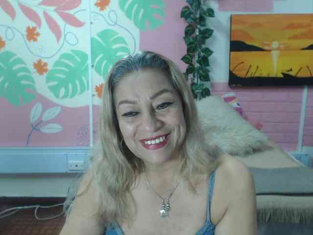 valeria-sexy webcam