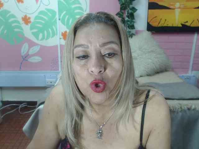 valeria-sexy webcam