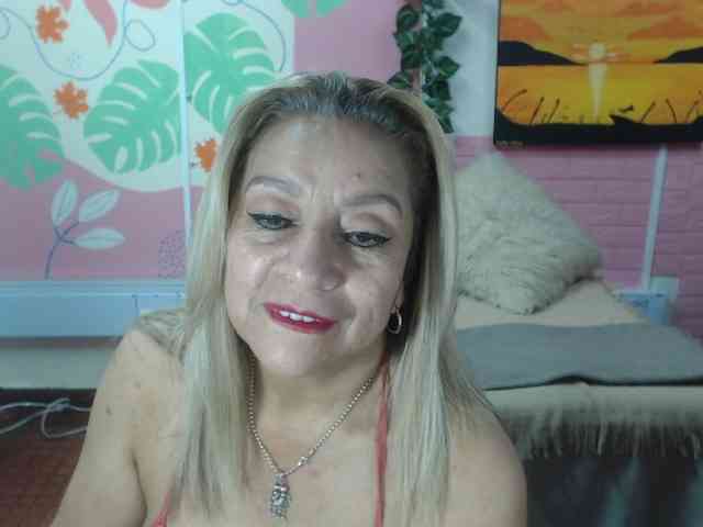 valeria-sexy