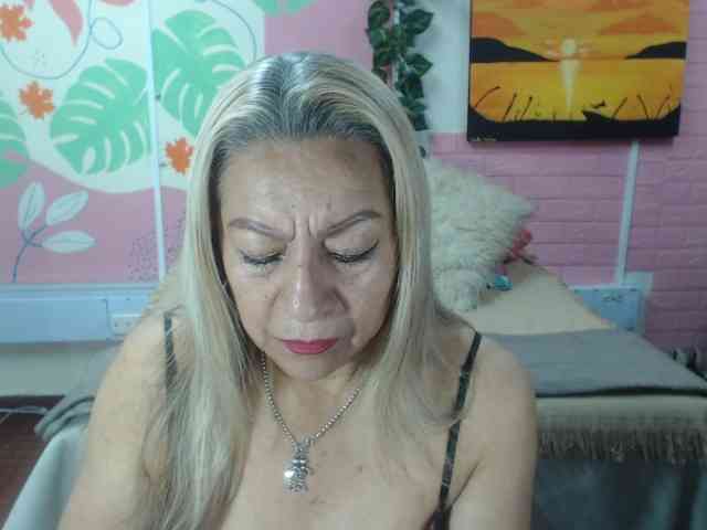 valeria-sexy Live Webcam on BongaCams