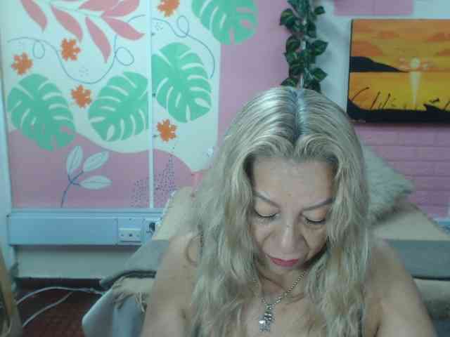 valeria-sexy webcam