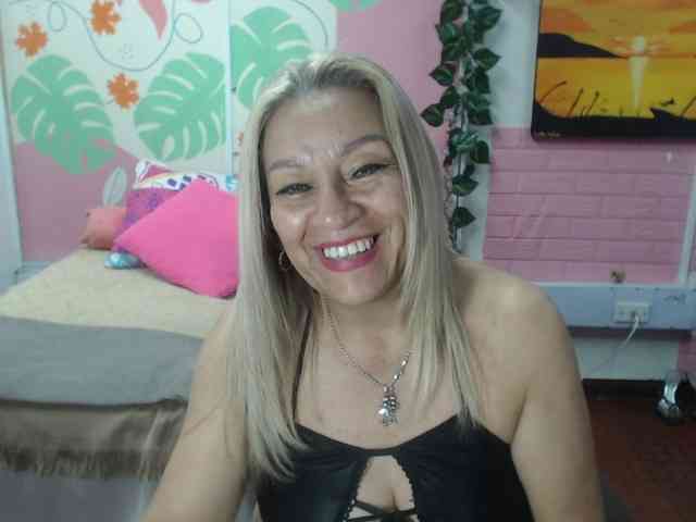 valeria-sexy webcam