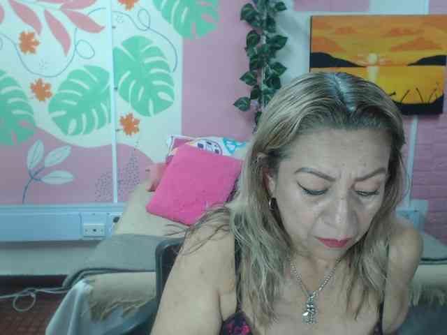 valeria-sexy webcam
