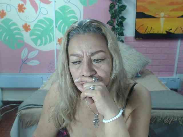 valeria-sexy webcam