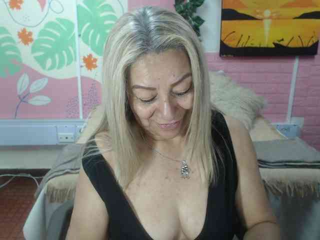 valeria-sexy webcam