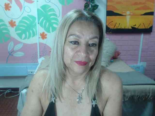 valeria-sexy webcam