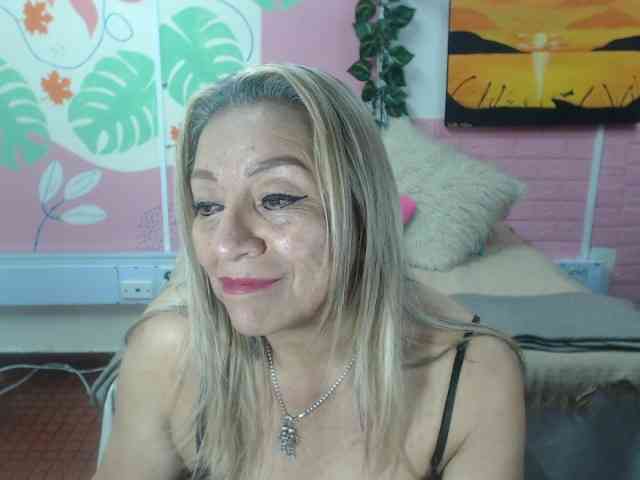 valeria-sexy webcam