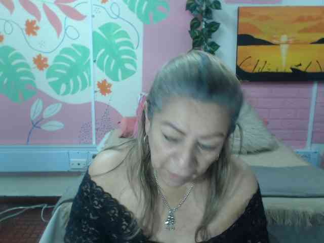 valeria-sexy webcam