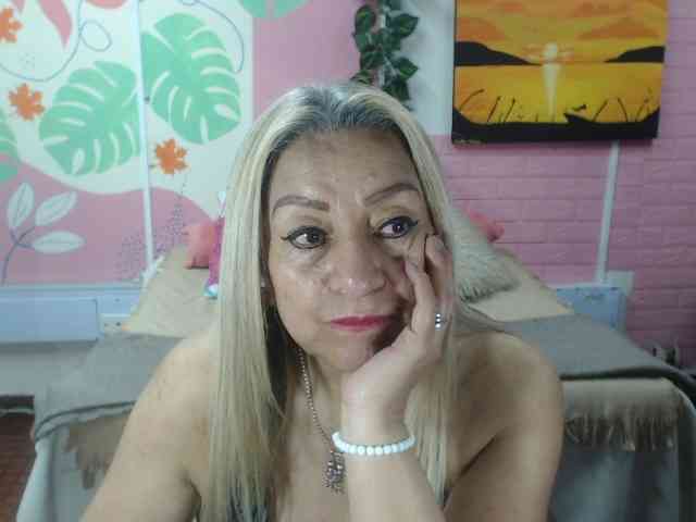 valeria-sexy webcam
