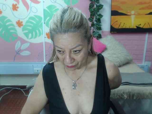 valeria-sexy webcam