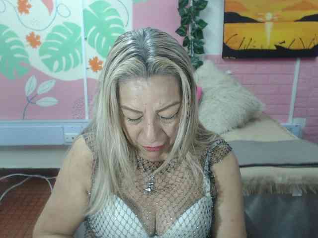 valeria-sexy webcam