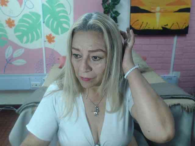 valeria-sexy webcam
