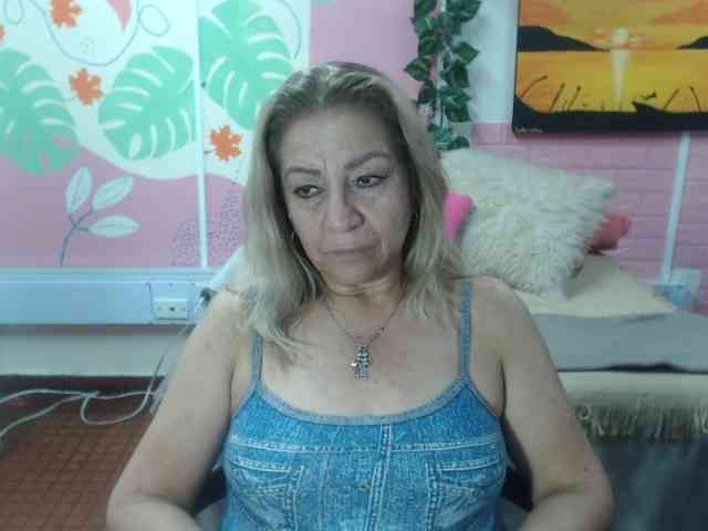 valeria-sexy valeria-sexy