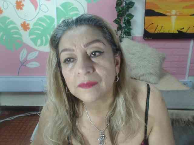 valeria-sexy's live room