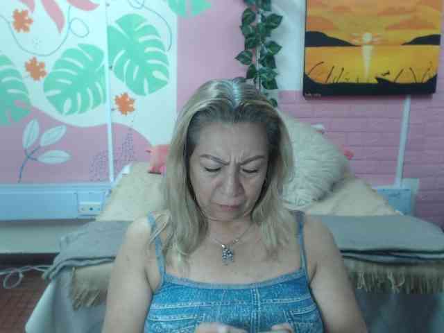 valeria-sexy webcam