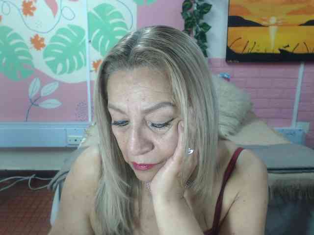 valeria-sexy webcam