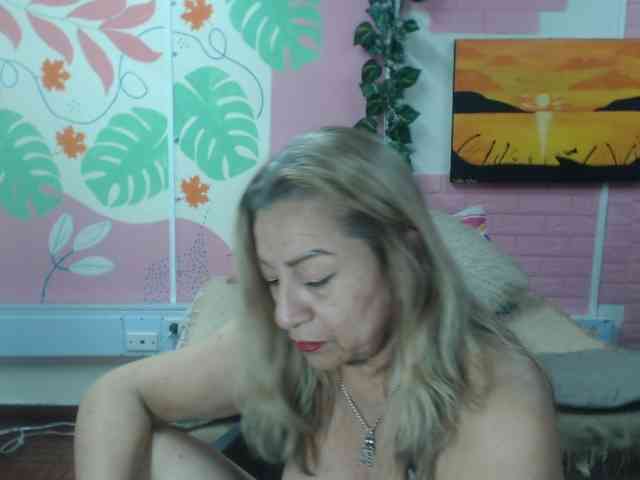 valeria-sexy webcam