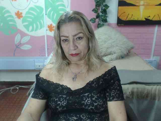 valeria-sexy webcam