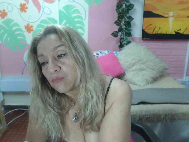 valeria-sexy webcam