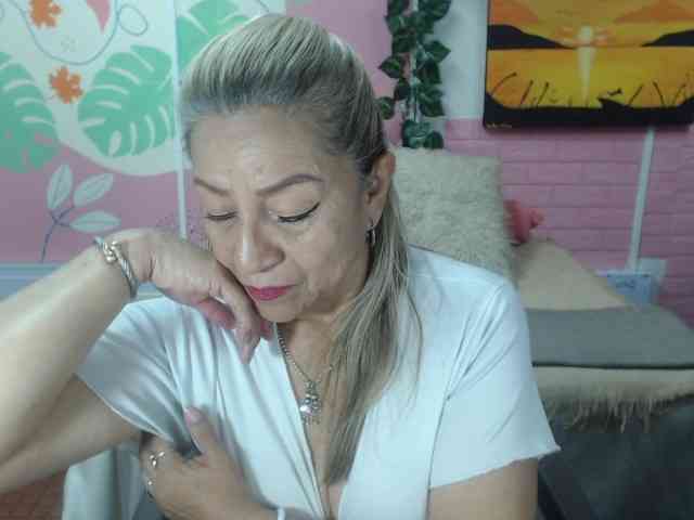 valeria-sexy webcam