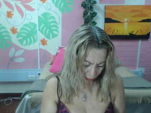 valeria-sexy webcam