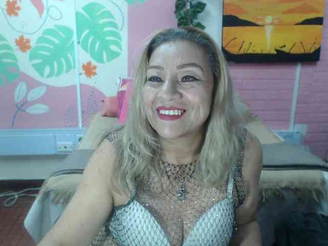 valeria-sexy valeria-sexy