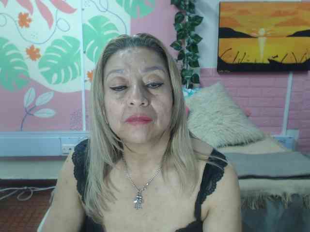 valeria-sexy webcam